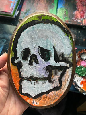 Mute skull
